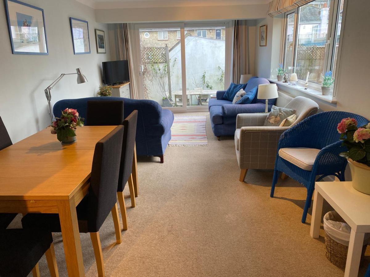 Trafalgar, Lovely Ground Floor Flat With Outside Patio Garden, Minutes Walk To Seafront Seaview Exterior photo